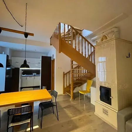 120 M2 In The Centre Of The Old Town *