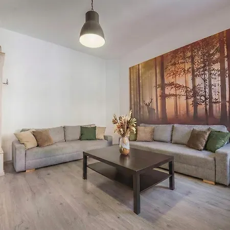 120 M2 In The Centre Of The Old Town 아파트 *